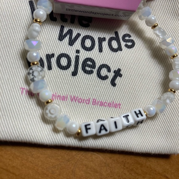 Little Words Project ‘Faith’ Beaded Bracelet - Picture 4 of 5